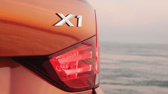 Η απουσία της τετρακίνησης βοηθά την BMW X1 να μειώσει και την κατανάλωση καυσίμου.